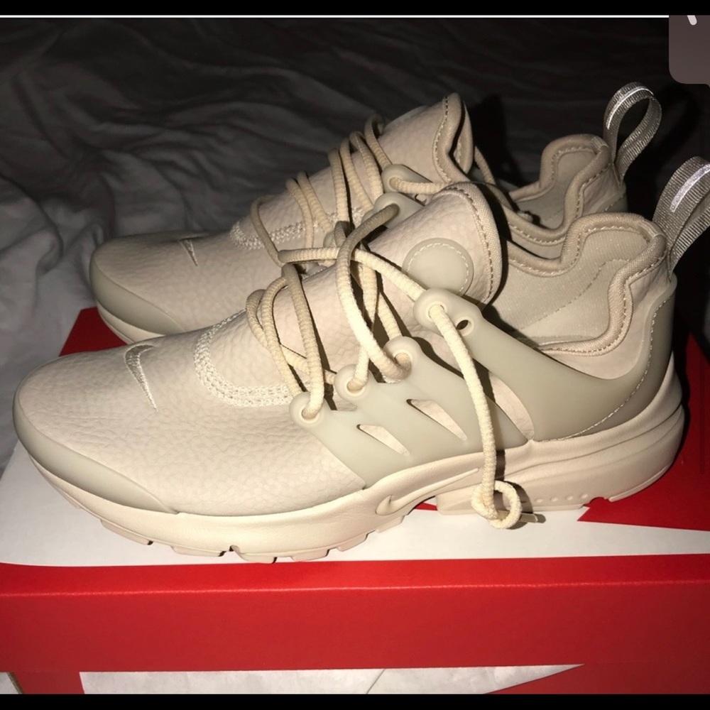 Nike leather presto